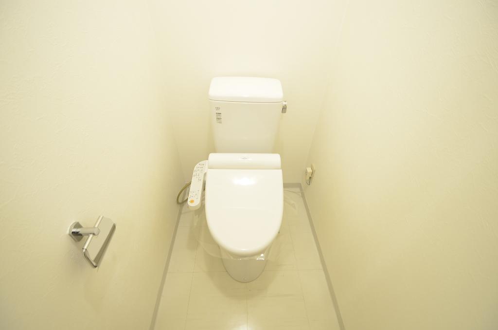 トイレ　シャワー付トイレ