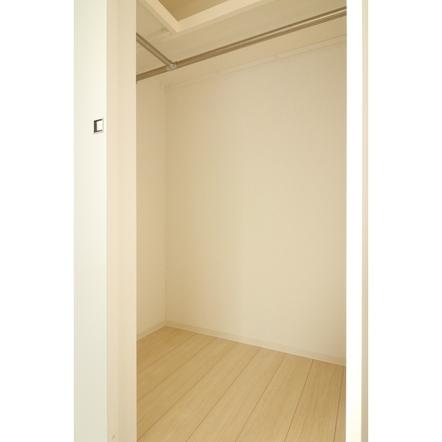 収納　※同タイプ　４０１号室の写真となります