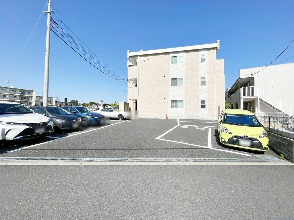 駐車場　駐車場