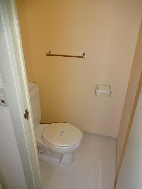 トイレ　同間取りの参考写真です。