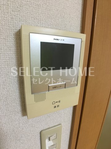 セキュリティ　開放的で明るい空間を演出してくれるバルコニーです