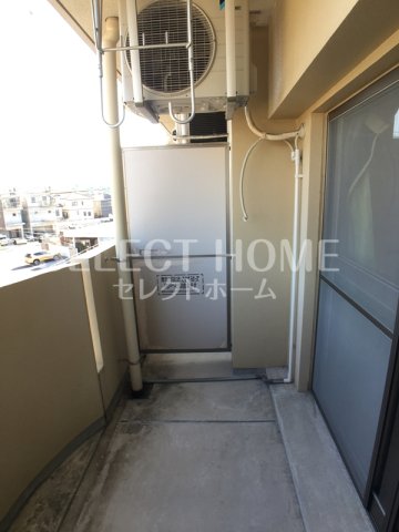 バルコニー　お洗濯にも便利なバルコニー付き