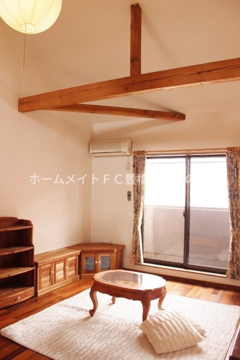 居室・リビング　同型別部屋写真