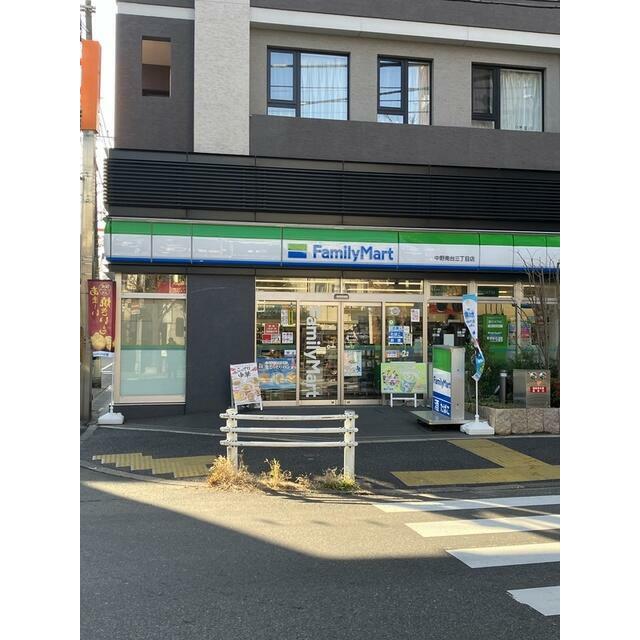 コンビニ　ファミリーマート（コンビニ）まで265m