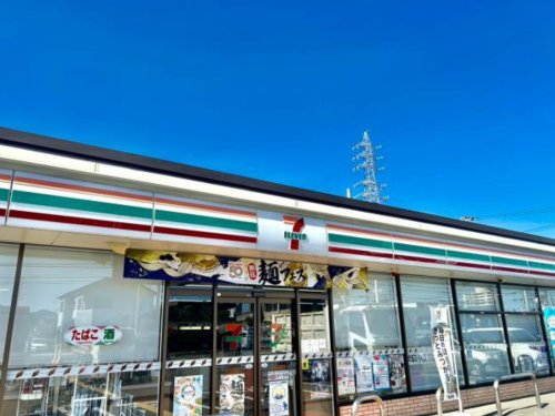 コンビニ　セブンイレブン 姫路手柄店（コンビニ）まで381m