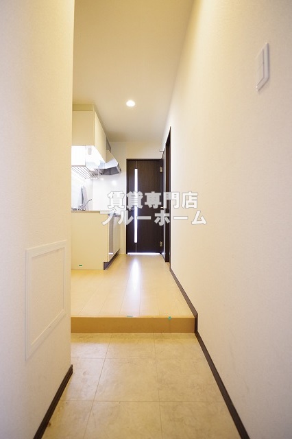 玄関　奥行きたっぷりの玄関！