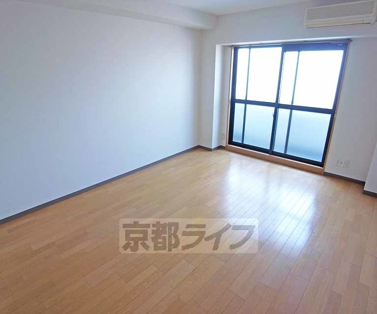 居室・リビング　築浅物件です