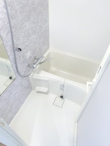 バス・シャワールーム　浴室