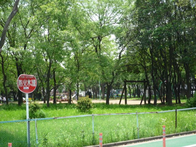 公園　第二児童遊園（公園）まで270m