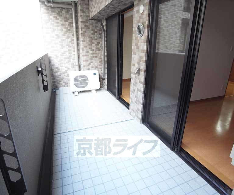 バルコニー　幅広のバルコニーは色々な用途がありますね。