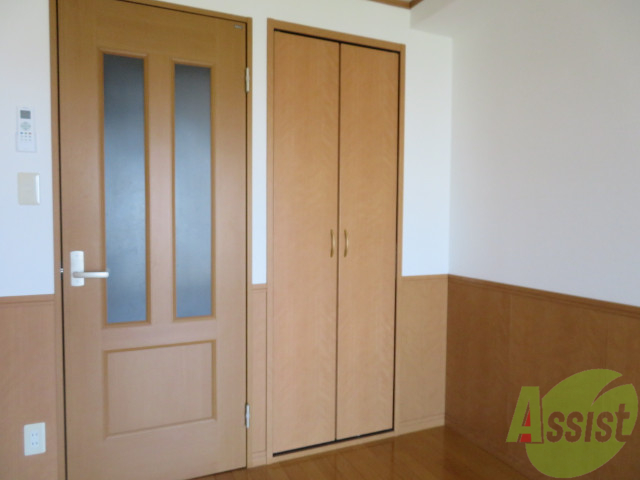 収納　お洋服などもラクラク収納していただけますよ。