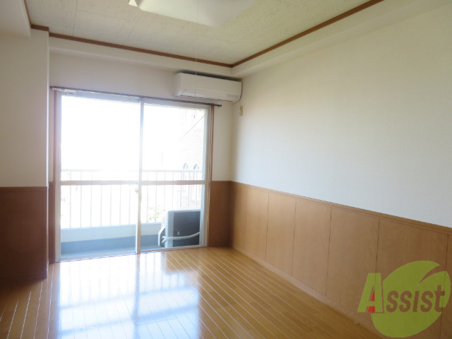 その他部屋・スペース　スローリングがキレイで清潔感あるお部屋ですね。