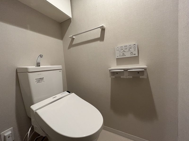 トイレ　※写真は別部屋です。