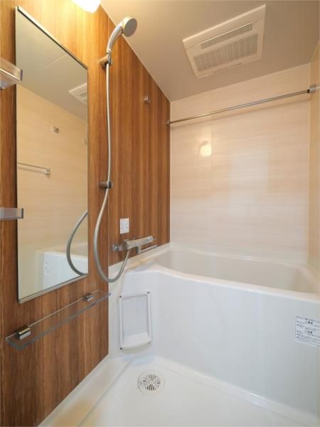 バス・シャワールーム　別部屋参考写真