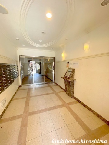 エントランス　写真は別のお部屋です。※現況を優先