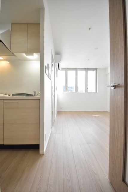 居室・リビング　明るいお部屋が嬉しいですね