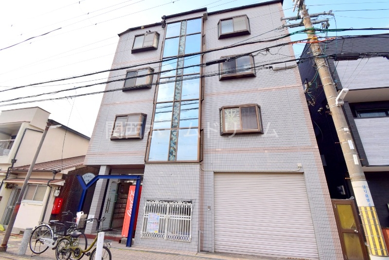 建物外観　外観写真（昼）