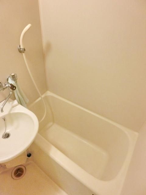 バス・シャワールーム　お部屋探しは株式会社　タウンハウジング　までお気軽にお問合…