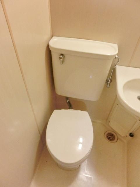 トイレ　お部屋探しは株式会社　タウンハウジング　までお気軽にお問合…