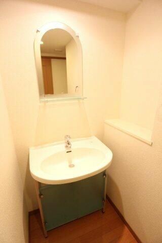 洗面設備　※別部屋参考写真