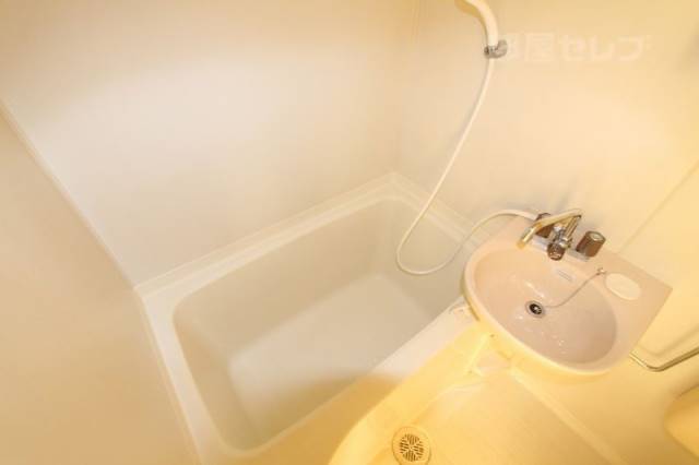 バス・シャワールーム　※４２０内装写真参照