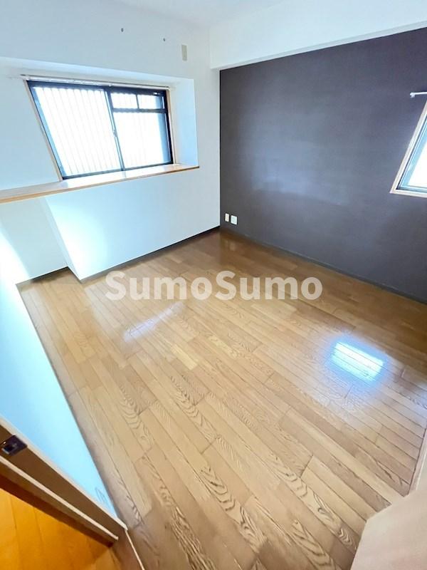 その他部屋・スペース　落ち着いた色調の洋室です