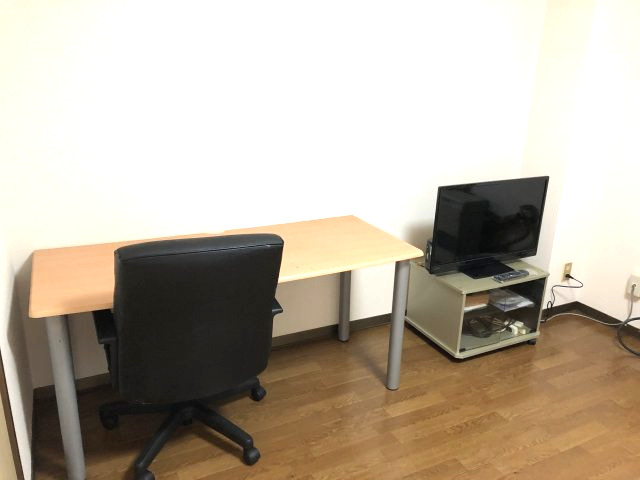 居室・リビング　室内