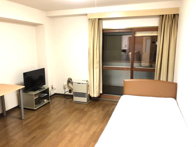 居室・リビング　室内