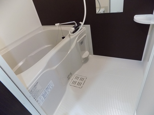 バス・シャワールーム　同一施工会社同一仕様写真