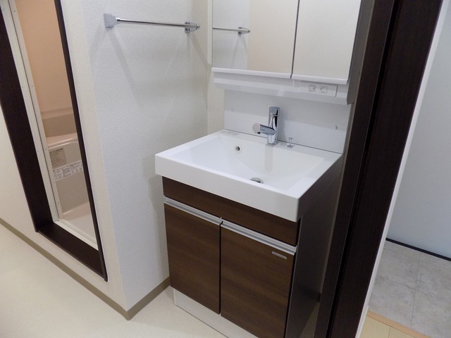 洗面設備　同一施工会社同一仕様写真