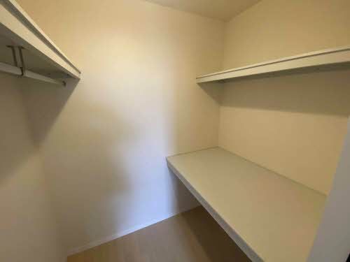 洗面設備　収納