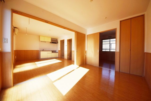 居室・リビング　★陽あたり良好