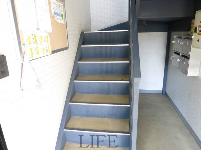 エントランス　広々共用部スペース♪