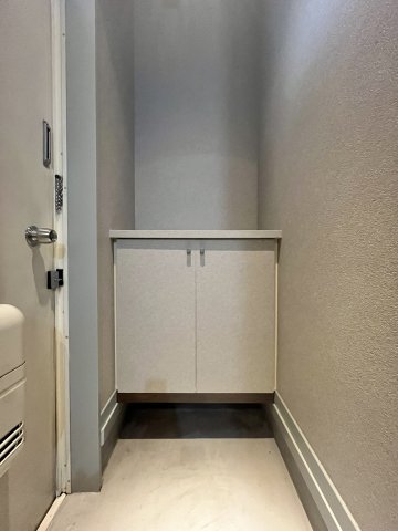 玄関　収納もある玄関です