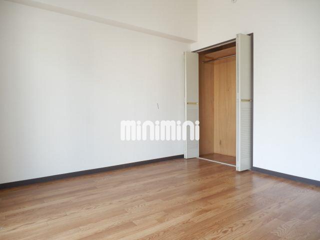 その他設備　南側の洋間です。