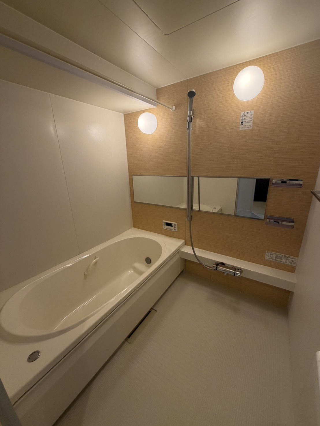 バス・シャワールーム　505号室参照