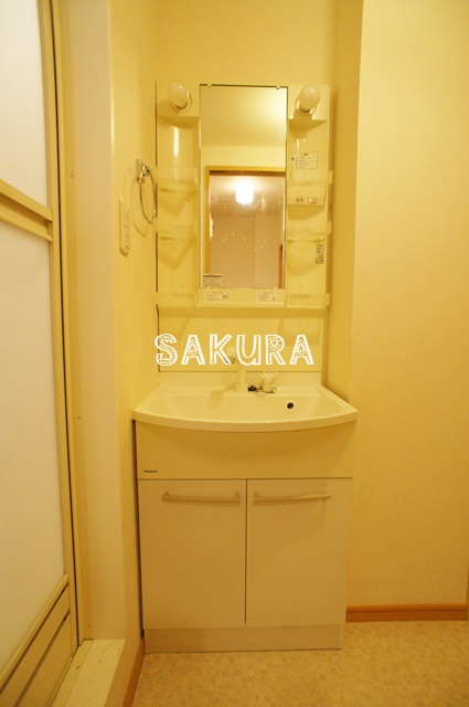 洗面設備　身支度に便利な洗面台♪