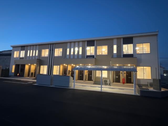 建物外観　外観写真（夜）