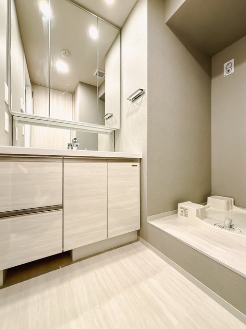 洗面設備　※写真は同タイプ住戸です。