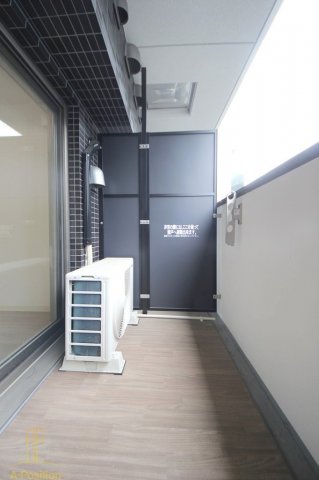 バルコニー　プレサンスOSAKADOMECITYビーツ