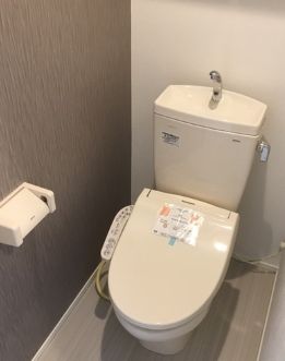 トイレ　温水洗浄機能付トイレ☆