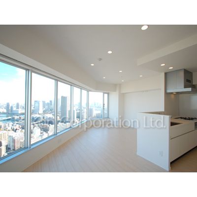 居室・リビング　同タイプ36階のお部屋を撮影。仕様が異なることがあります。