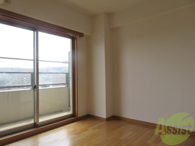 その他部屋・スペース　こちらは洋室を撮影しました。寝室にしましょう。