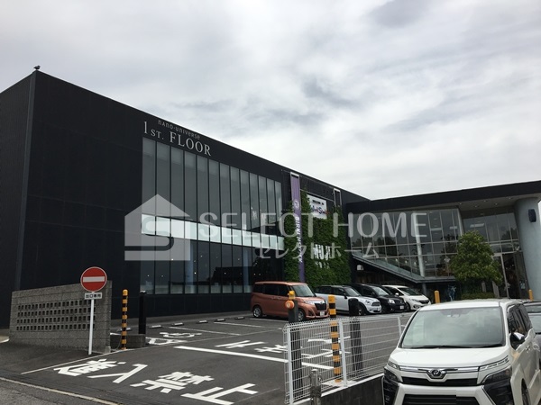 ショッピングセンター　無印良品 岡崎竜美丘店（ショッピングセンター）まで549m