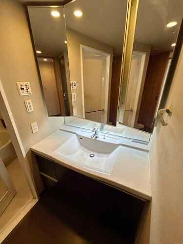 洗面設備　独立洗面台