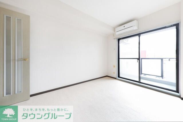 居室・リビング　＊別部屋参考写真です