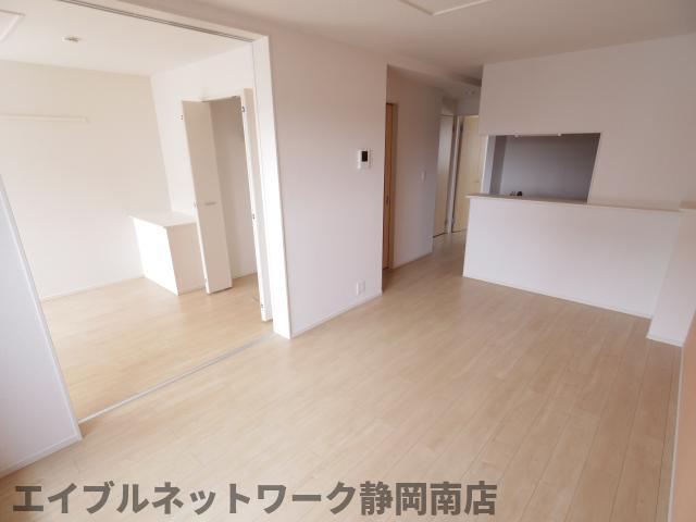 居室・リビング　使いやすい居間です