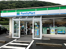 コンビニ　ファミリーマート 玉野八浜店（コンビニ）まで380m