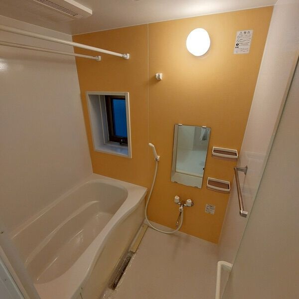 バス・シャワールーム　＊別部屋参考写真