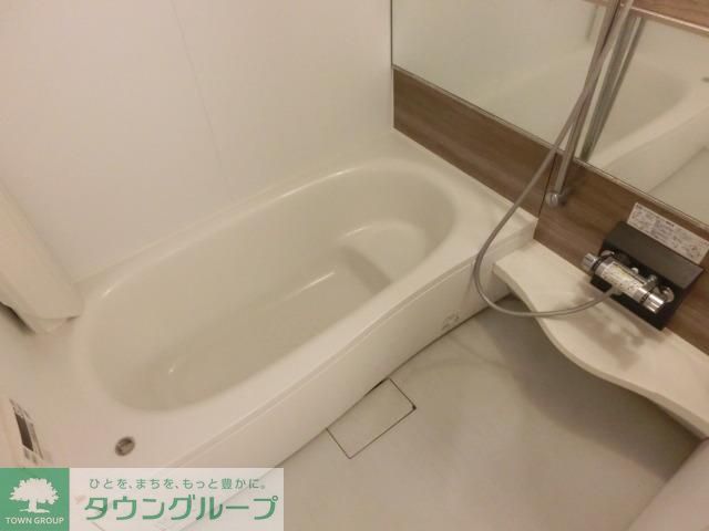 バス・シャワールーム　広々一坪風呂